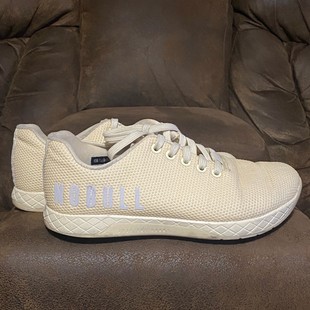 No Bull Crossfit shoes, pale yellow, size 7 1/2, worn but lots of life left